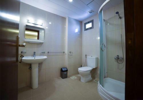 Hotel Al Jawhara Suites
