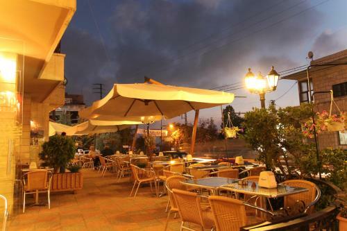 Hammana Plaza Hotel