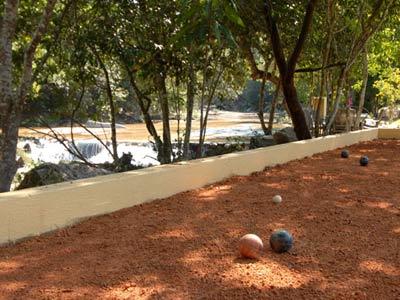 Villa Azalea Inn & Organic Farm