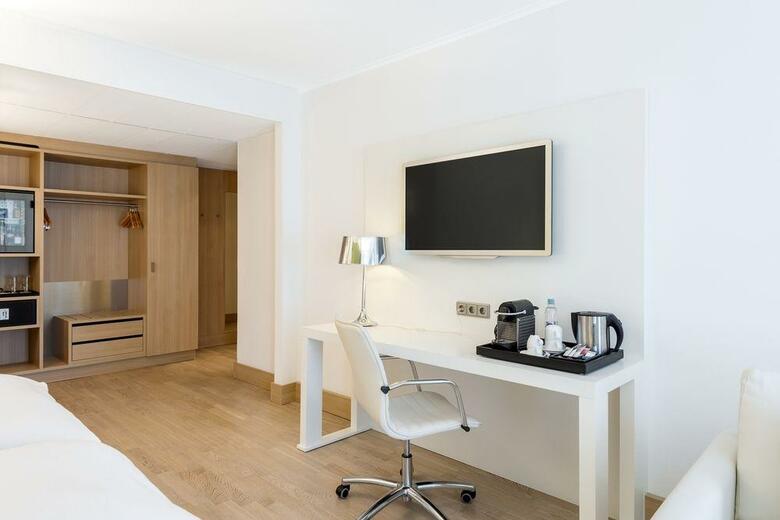 Hotel NH Collection Berlin Mitte Am Checkpoint Charlie