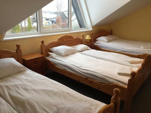 Posada Stren?i Guesthouse