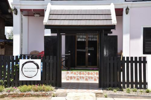 Hostal The Deck House