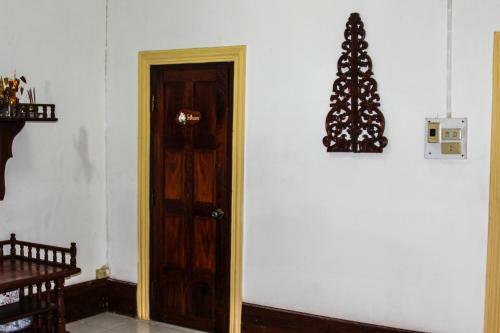 Albergue Croissant D'or Guestroom By Avalon B&B
