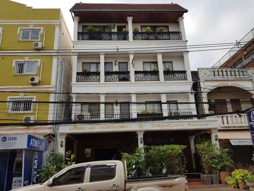 Hostal Vayakorn House