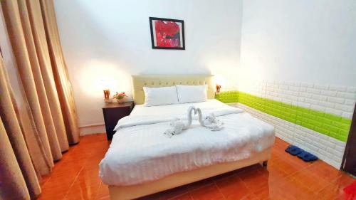 Green Box Capsule Hostel & Hotel