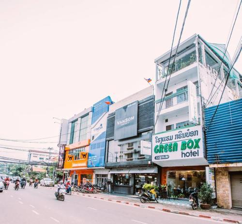 Green Box Capsule Hostel & Hotel