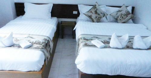 Nuttyphoy Hotel