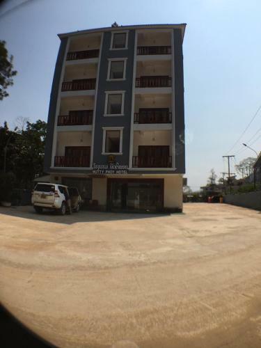 Nuttyphoy Hotel