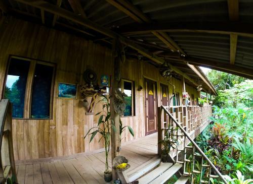 Hostal Nola Guest House