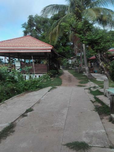 Hostal River Garden Guesthouse