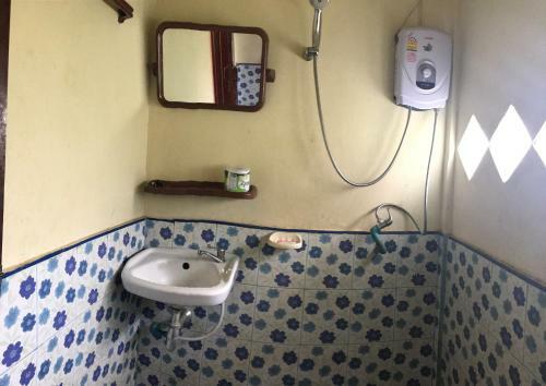 Hostal Somphamit Guesthouse