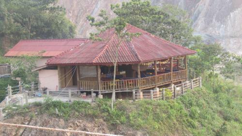 Hotel Chomdoy Bungalow & Restaurant