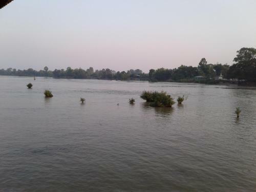 Hostal Mr Phao Riverview Bungalows
