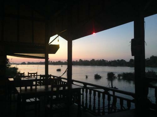 Hostal Mr Phao Riverview Bungalows
