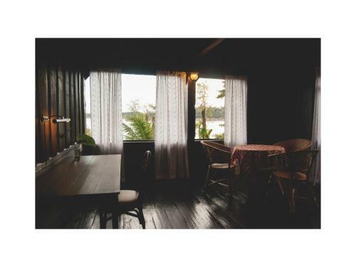 Hostal Pomelo Restaurant And Guesthouse