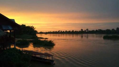 Hostal Champa Mekong Bungalows