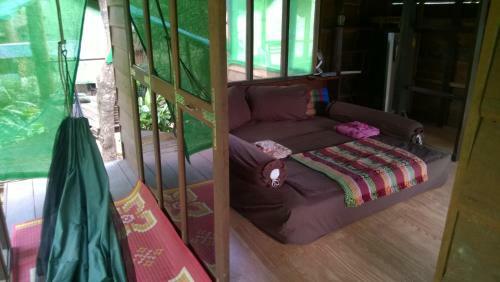 Rudi Mental Holiday Lodge