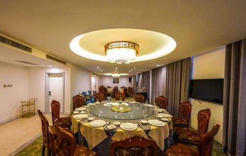 Moding Jing Land Hotel