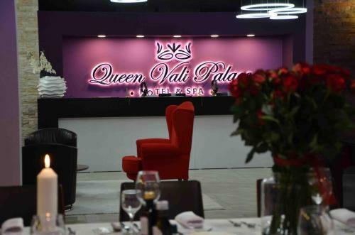 Hotel Queen Vali Palace