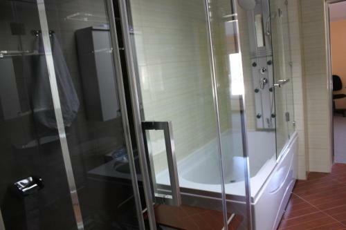 Meka Hotel