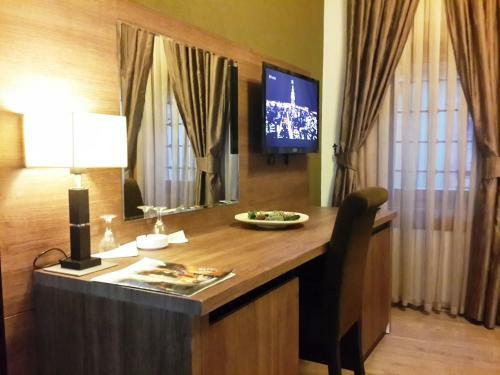 Hotel �arshia E Jupave