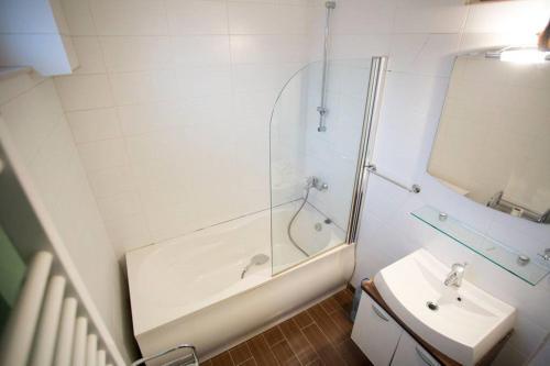 Keypristina Apartments