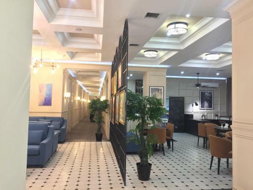 Madison Ave Hotel Bishkek