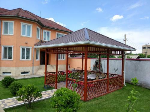 Hostal Guest House Voyage Osh