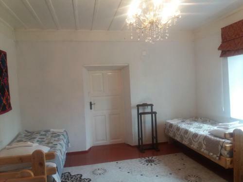 Hostal Makedon Guest House