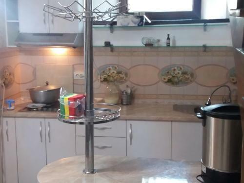 Hostal Makedon Guest House