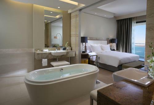 Hotel Hilton Dead Sea Resort & Spa