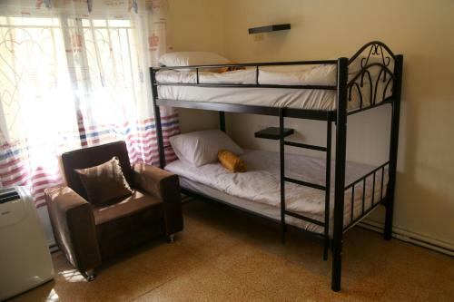 Hostel 1930