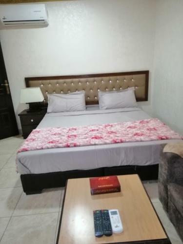 Apartamento Al Hadeer Suites Hotel