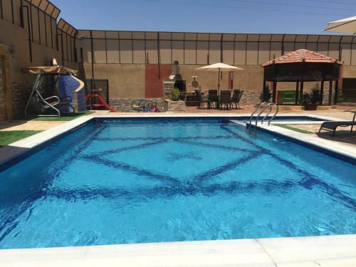 Villa El Karam & Jood Chalets