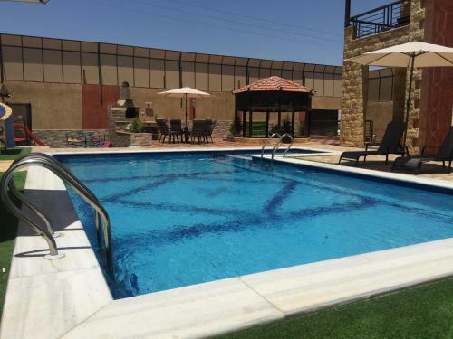 Villa El Karam & Jood Chalets