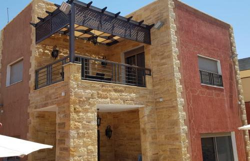 Villa El Karam & Jood Chalets