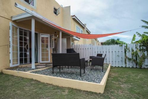 Apartamento Mango Walk Country Club Suites