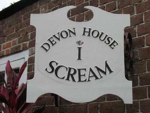 Bed & Breakfast Kingston Home