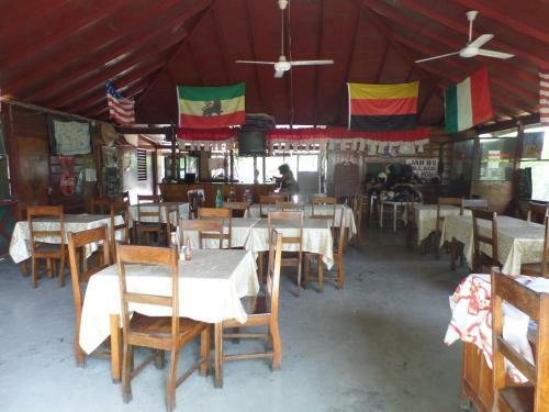 Dreadlocks Cottage @ Jah B's Beach Road Negril