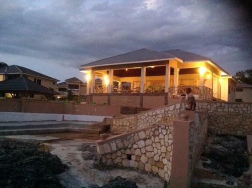 Hotel The Sov Resorts