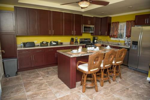 Villa Sweet Villa - Montego Bay