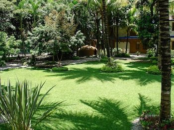 Parador De Manolos Hotel