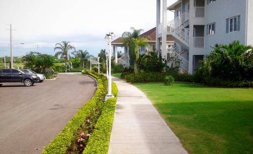 Fern Court Apartment @ Richmond
