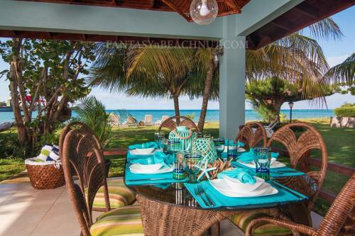 Fantasy & Beachnut Villas
