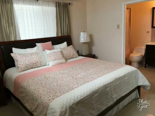 Caymanas Estate Beautiful Three Bedroom House