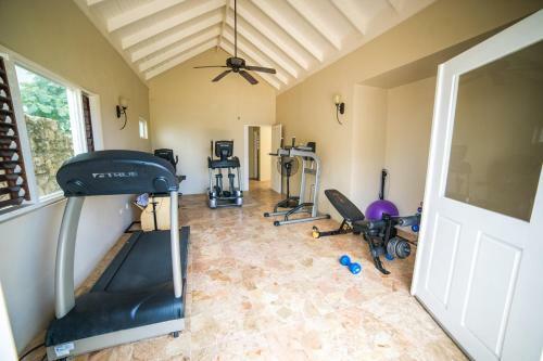 Apartamento Whispering Seas - 2 Bedroom Luxury Ocean Front Condo