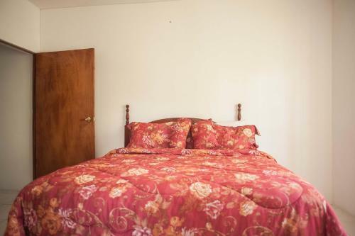 Hostal Queen Elizabeth House