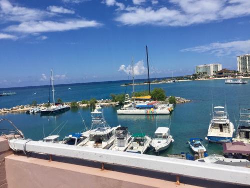 Villa Apt 60 Fishermans Point