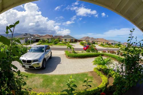 Villa Ocho Rios Under The Coolshade III