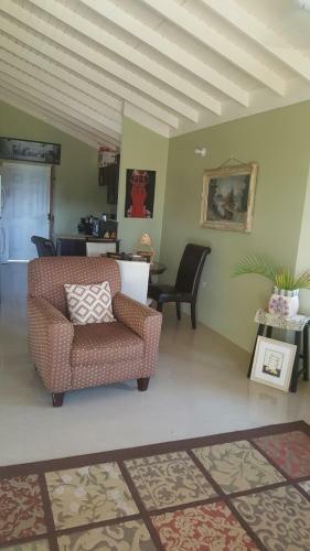 Le Chalet Drax Hall